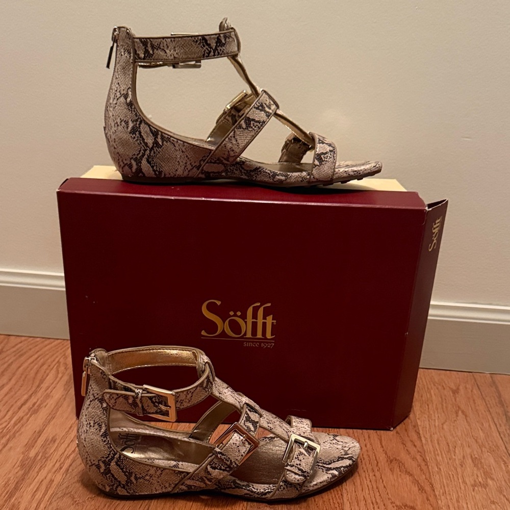 Sofft Snakeskin Pattern Sandals